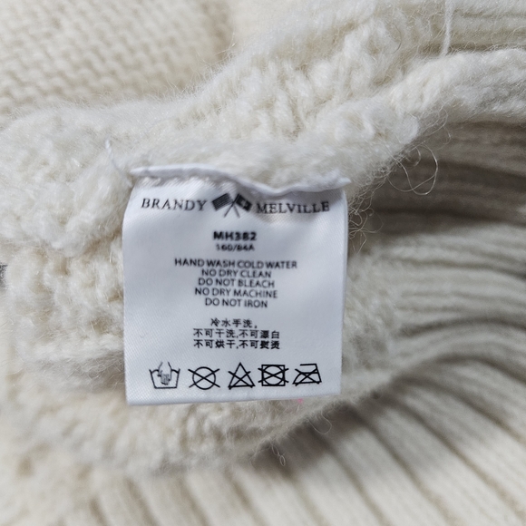 Brandy Melville Wool Cable Cardigan Size M - Picture 8 of 11